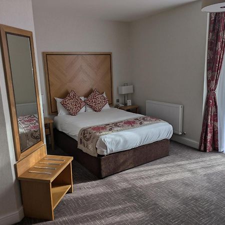 Best Western Homestead Court Hotel Welwyn Garden City Exterior photo