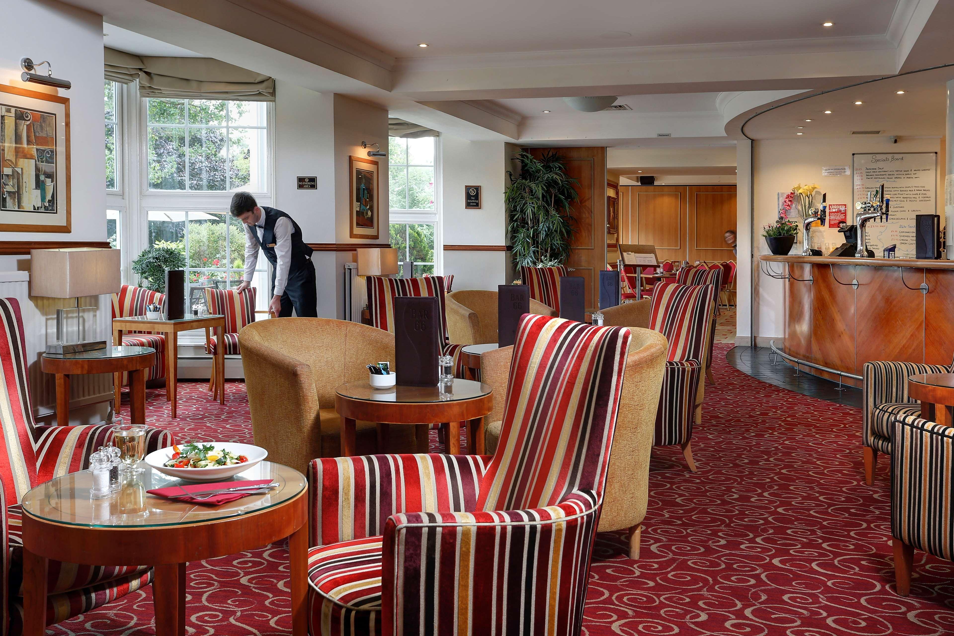 Best Western Homestead Court Hotel Welwyn Garden City Exterior photo