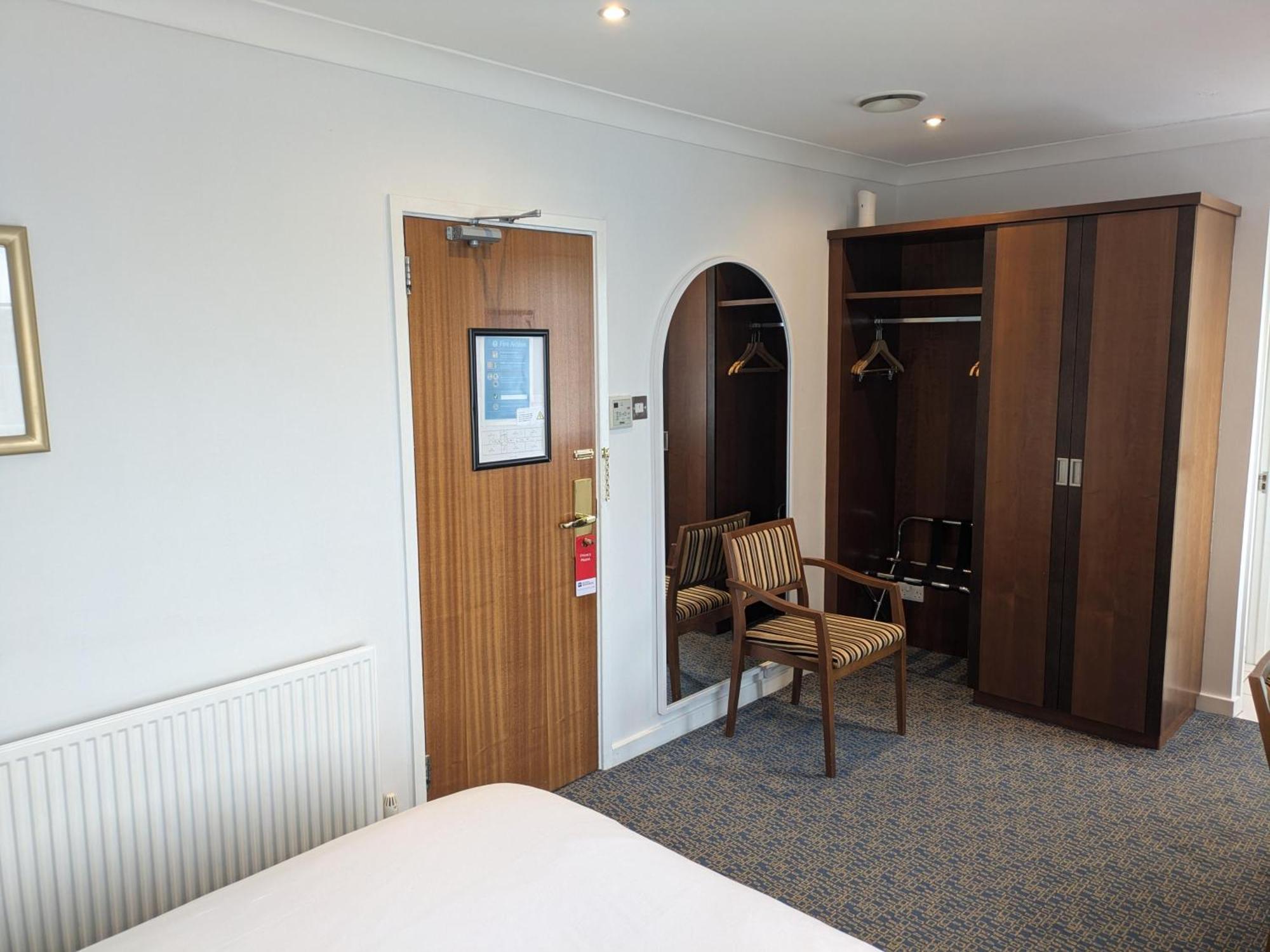 Best Western Homestead Court Hotel Welwyn Garden City Exterior photo