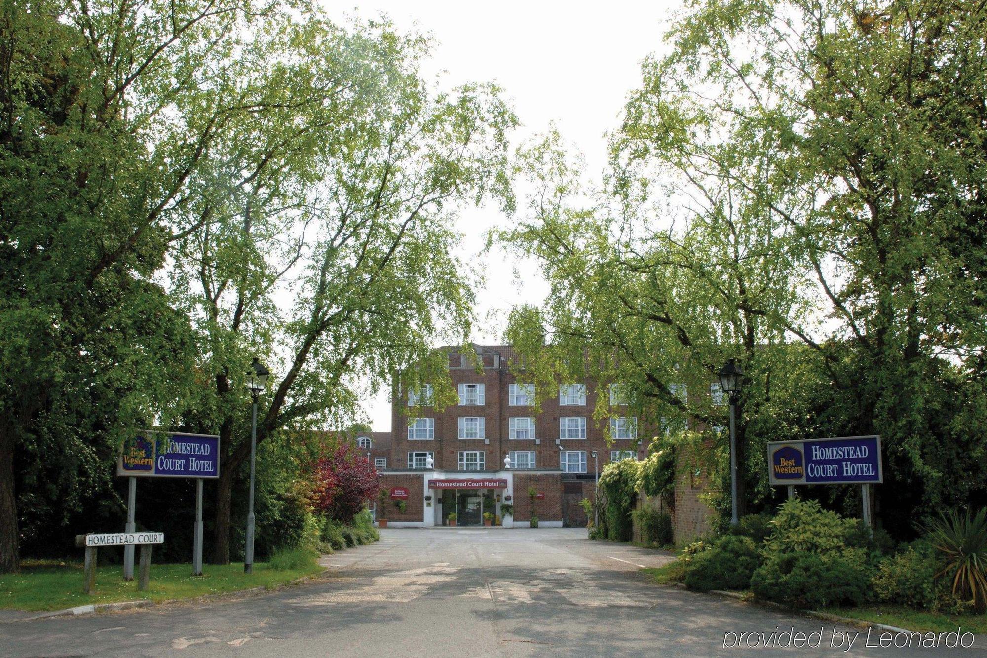 Best Western Homestead Court Hotel Welwyn Garden City Exterior photo